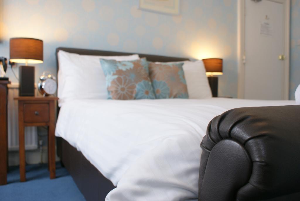 Adelphi Guest House Саутпорт Стая снимка